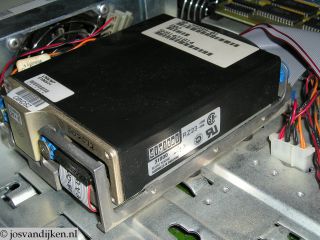 Harddisk RZ23 (SCSI, 104MB)